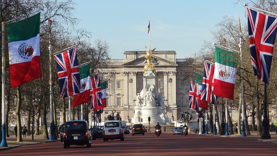 ארמון בקינגהם Buckingham Palace  